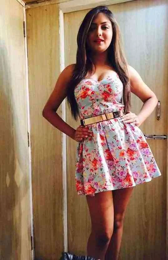 Hot Escorts in Model Town Lahore