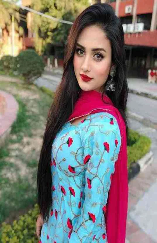 Call Girls in DHA Lahore